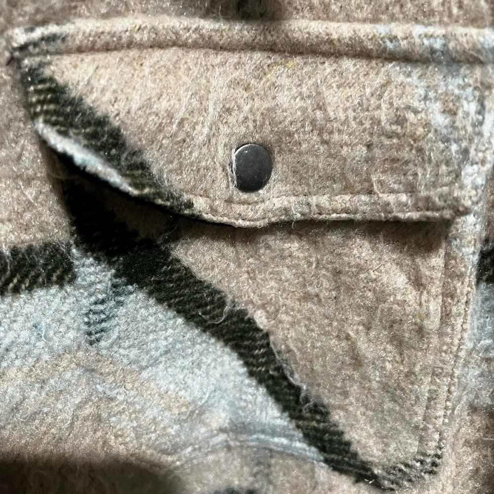 Cotton On women's Plaid Shirt Jacket - Beige and Blue - Picture 2 of 5